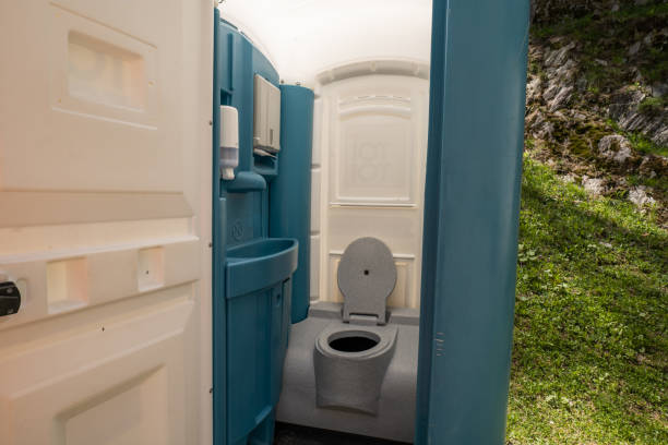 Portable Toilet Options We Offer in Rosemount, MN